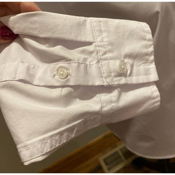 Time and Tru  Womens Blouse Size Large Top Classic White  Fitted Button Down - Picture 4 of 11